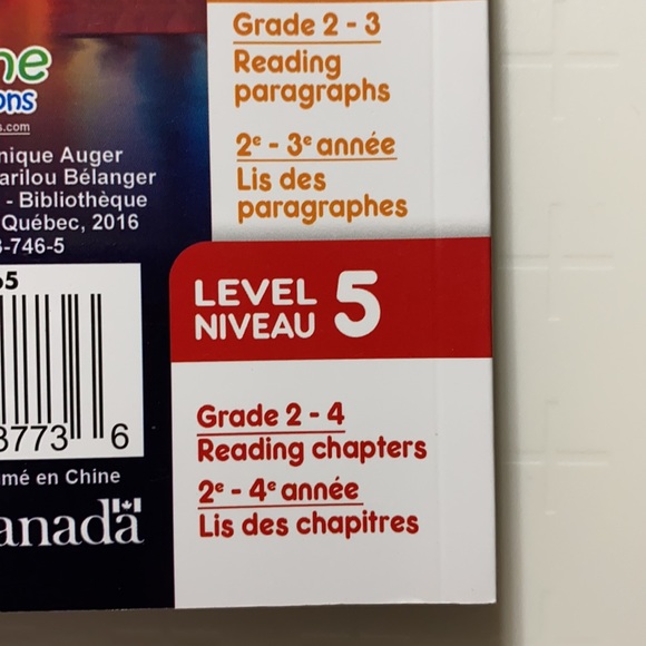 Monster High Books Bilingual First Readers Level 5 - Picture 6 of 7